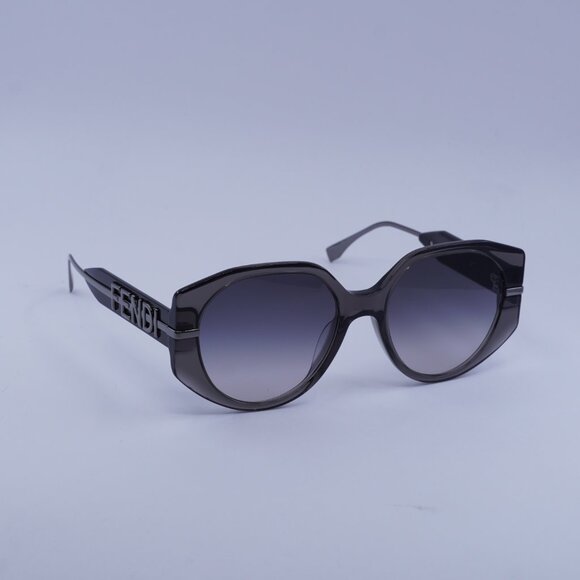 Fendi FE40083U 20B Sunglasses Shiny Grey Butterfly Frame, Smoke Lenses main image 8